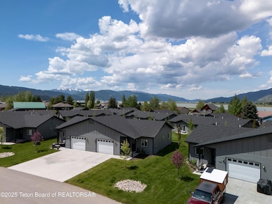 265 River Circle Unit 2 Alpine 2_I_0002_