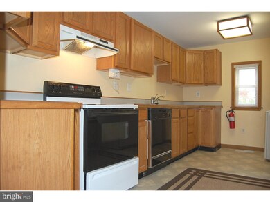 423 1st Ave, Woodbury, NJ 08096 - photo 7