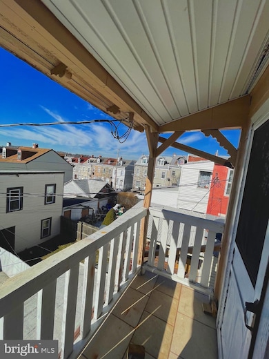 652 N 11th St, Reading, PA 19604 - photo 5