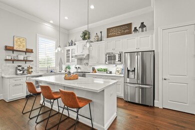 Host your next dinner party with confidence! This