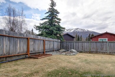 18630 N Lowrie Loop, Eagle River, AK 99577 - photo 4