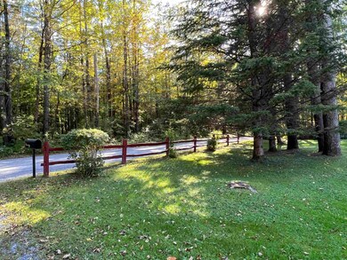 317 Trumbull Hill Rd, Shaftsbury, VT 05262 - photo 2