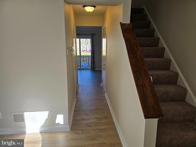 8790 Tamar Dr, Columbia, MD 21045 - photo 3