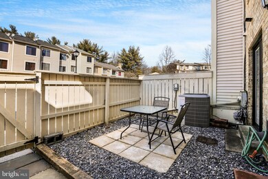 9308 Jarrett Ct, Montgomery Village, MD 20886 - photo 2