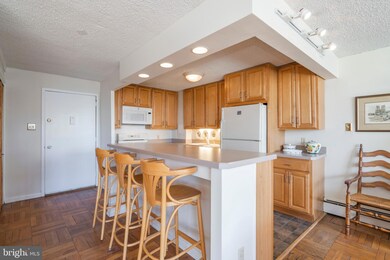 Radnor House unit 108, Bryn Mawr, PA 19010 - photo 7