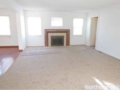 8915 Colfax Ave S, Bloomington, MN 55420 - photo 4