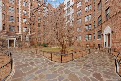 Lenru Apartments unit E23, Bronx, NY 10467 - photo 4