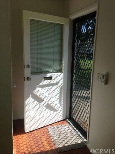 Welcome home light + bright