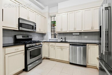 The Griffin unit 1H, Brooklyn, NY 11217 - photo 3