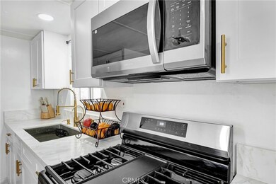 18145 Soledad Canyon Rd unit 12, Canyon Country, CA 91387 - photo 7