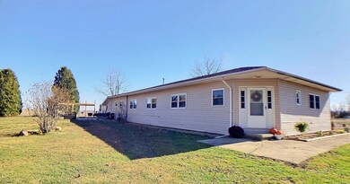 305 S Washington St, Windfall, IN 46076 - photo 3