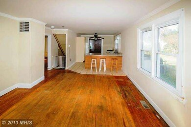 212 Kenwood Rd, Pasadena, MD 21122 - photo 4