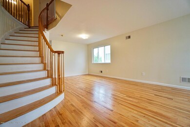 88 Ambassador Ln, Staten Island, NY 10309 - photo 6