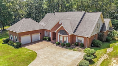 915 Clifftview Rd, Bolivar, TN 38008 - photo 4
