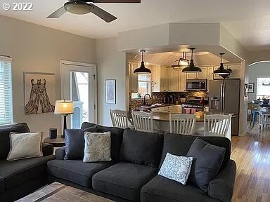 unlisted-address, Bend, OR 97701 - photo 3