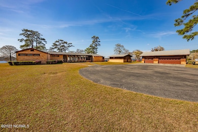 414 Madam Moores Lane