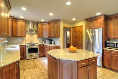 2241 Augustana Ct, Naperville, IL 60565 - photo 5