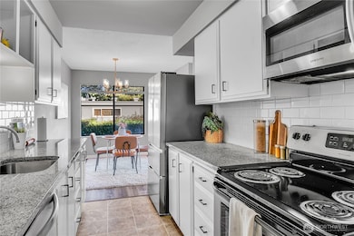 2562 Thorndyke Ave W unit 104, Seattle, WA 98199 - photo 7