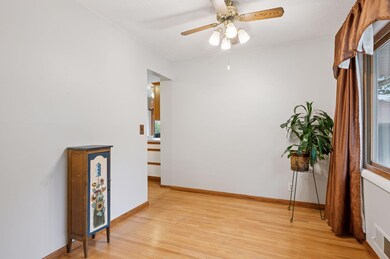 6218 Scott Ave N, Minneapolis, MN 55429 - photo 3