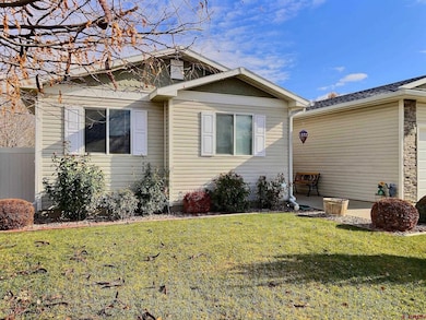 786 Dutton St, Delta, CO 81416 - photo 3