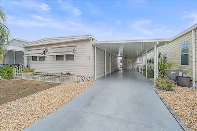 220 Bimini Dr, Palmetto, FL 34221 - photo 3