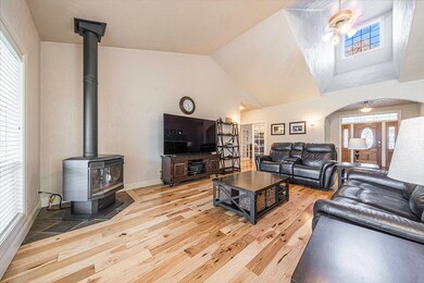 507 Black Oak Dr, Central Point, OR 97502 - photo 6