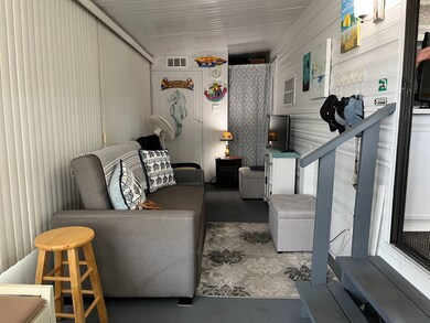 8225 Arevee Dr unit 843, New Port Richey, FL 34653 - photo 4