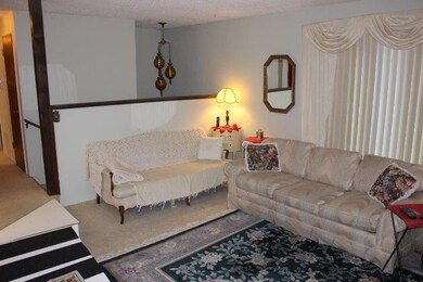 521 Addison St, Klamath Falls, OR 97601 - photo 2