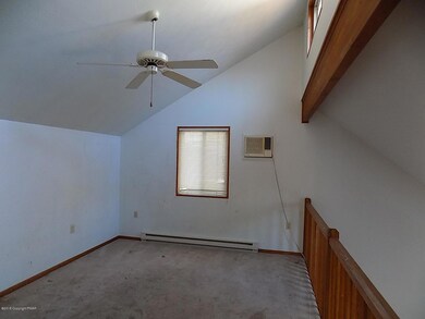 285 Somerset Dr, East Stroudsburg, PA 18301 - photo 7