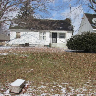 119 W Walnut St, Greentown, IN 46936 - photo 7