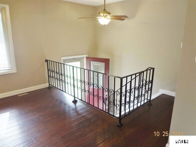 150 Heritage Ave, Lincoln, IL 62656 - photo 3