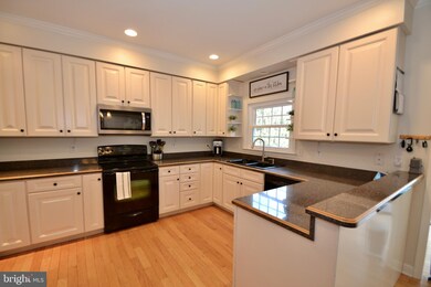 6035 Emerald Ln, Sykesville, MD 21784 - photo 2