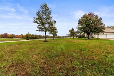 20509 Bogar Cir, Belton, MO 64012 - photo 4