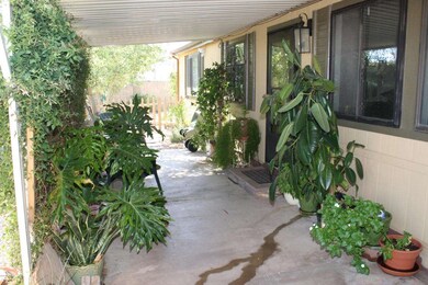 19406 N 25th - entry way