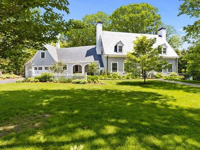 160 Laurel Rd, Chestnut Hill, MA 02467 - photo 2