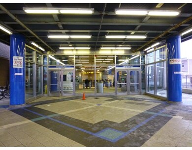 402 Revere Beach Pkwy unit 2, Revere, MA 02151 - photo 5