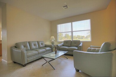 Living Room (photo 1)