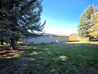 303 10th Ave NE, Choteau, MT 59422 - photo 7