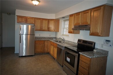 94 Bogman St, Providence, RI 02905 - photo 4