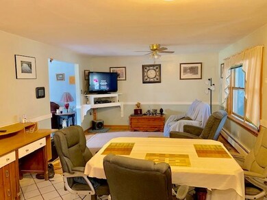 Family room 1