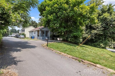 11 Cady Ct, Asheville, NC 28803 - photo 2