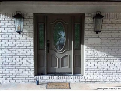 WELCOMING ENTRANCE