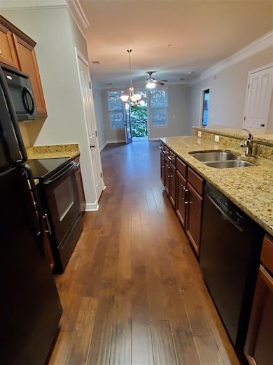 405 White St, Shelbyville, TN 37160 - photo 2