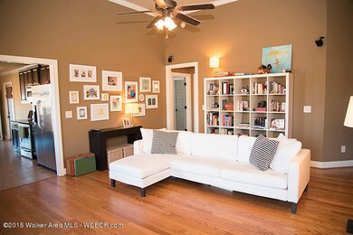 FamilyRoom_1