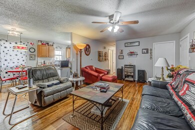 Living room 3