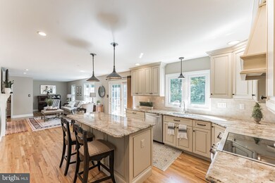 1007 Gwilym Cir, Berwyn, PA 19312 - photo 5