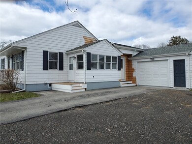 8 Gladding St, Bristol, RI 02809 - photo 2