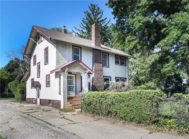 2823 Arnold Rd, Des Moines, IA 50310 - photo 3