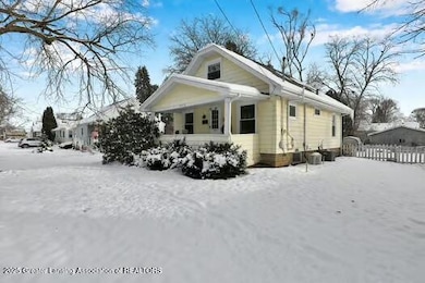 1942 Walnut St, Holt, MI 48842 - photo 2