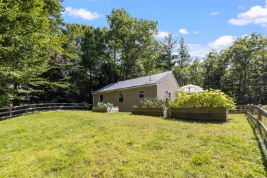 28 Newport Dr, Center Barnstead, NH 03225 - photo 7